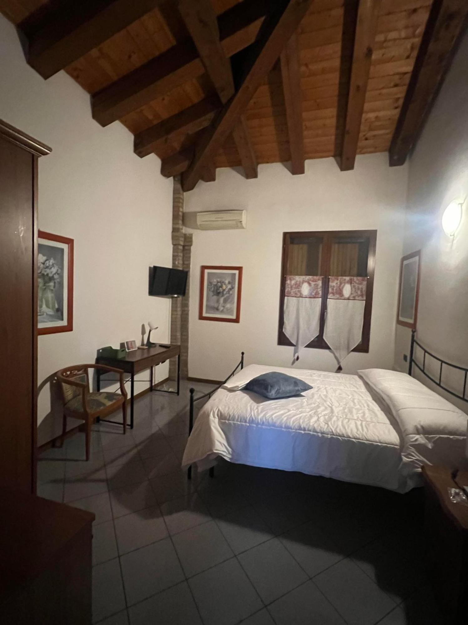 La Divina Hotell Sant'Agata Bolognese Exteriör bild